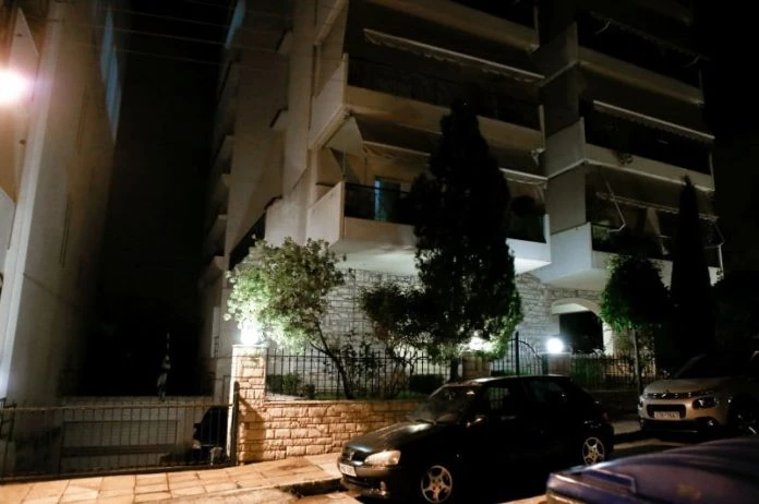 Εδώ κρυβόταν ο Αρτέμης Σώρρας μεταμφιεσμένος σε παπάς (εικόνες)
